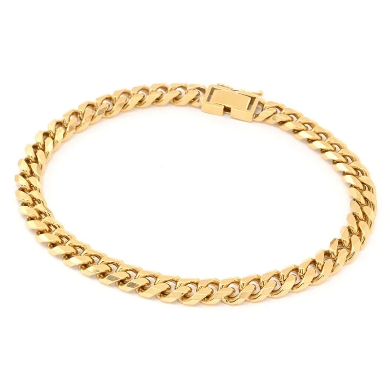 KIHEI 18K YG CURB CHAIN BRACELET: Kihei 18K YG Curb Chain Bracelet Brand: Unbranded Type/Style: Bracelet Material: 18kYG, Color: Gold Size: Inner circumference 19.5cm / Total length 21.0cm Width (clasp width) 5.9mm (8.1mm) Access