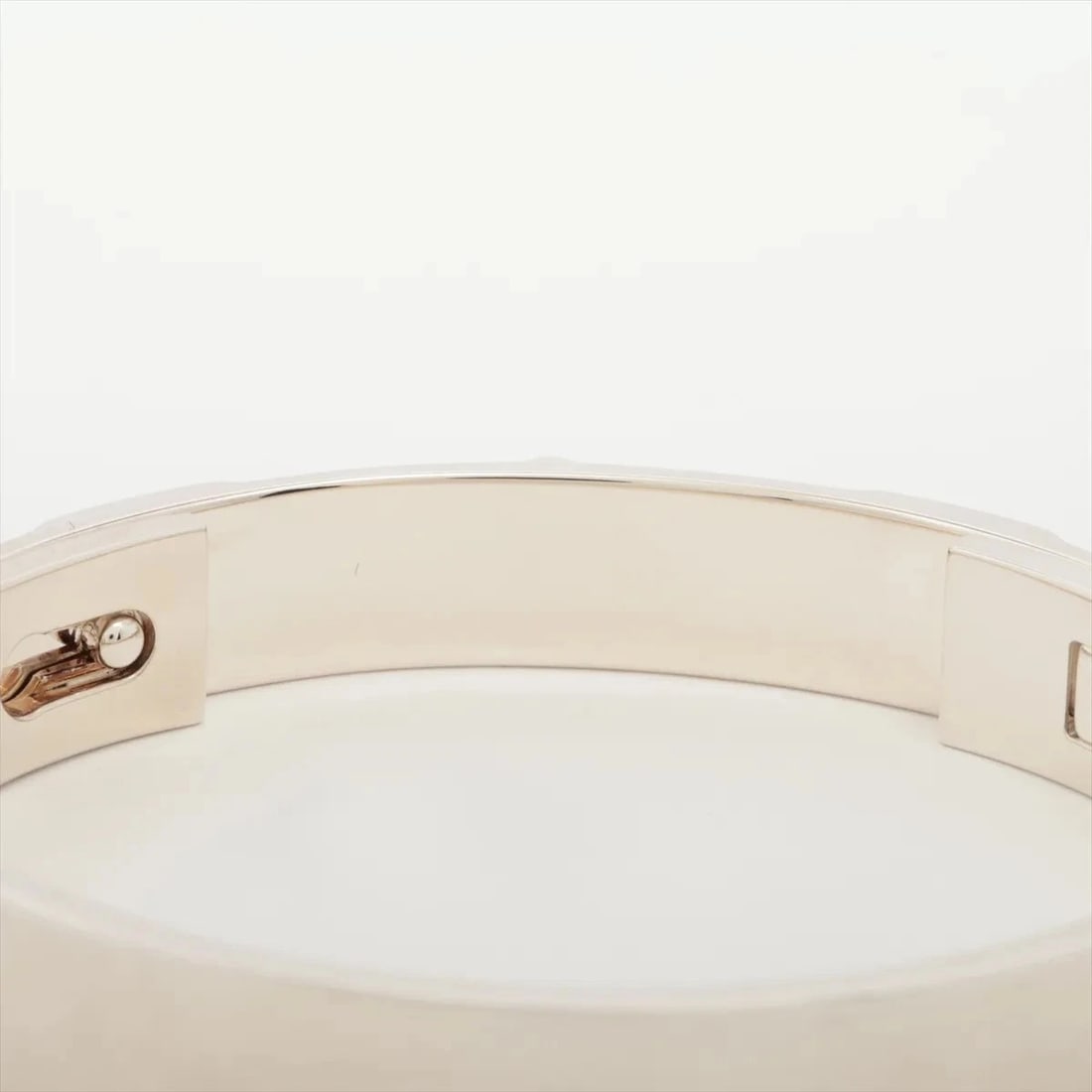 HERMÈS COLLIER DE CHIEN BRACELET 925: Hermès Collier de Chien Bracelet 925 Brand: Hermès Type: Bracelet Material: 925 Color: none Size: Bracelet length:15.5 Accessories: None Accessories Notice: When purchasing pre-owned goods