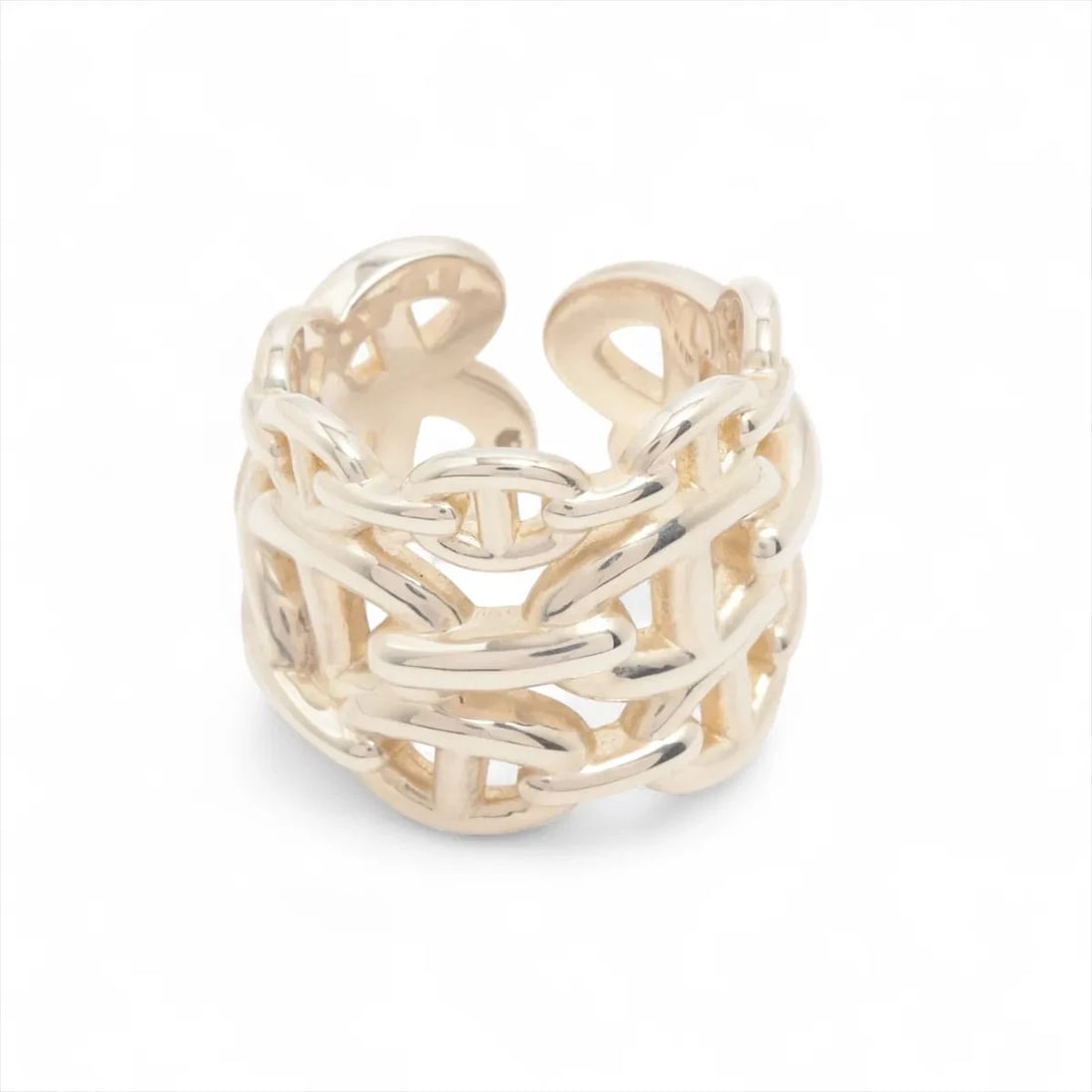 HERMÈS CHAÎNE D'ANCRE ENCHAINEE RING 925 SILVER: Hermès Chaîne d'Ancre Enchainee Ring 925 Silver Brand: Hermès Type: Ring Material: 925 Color: Silver Size: 6.75 - 7 US Accessories: None Accessories Notice: When purchasing pre-owned goods,