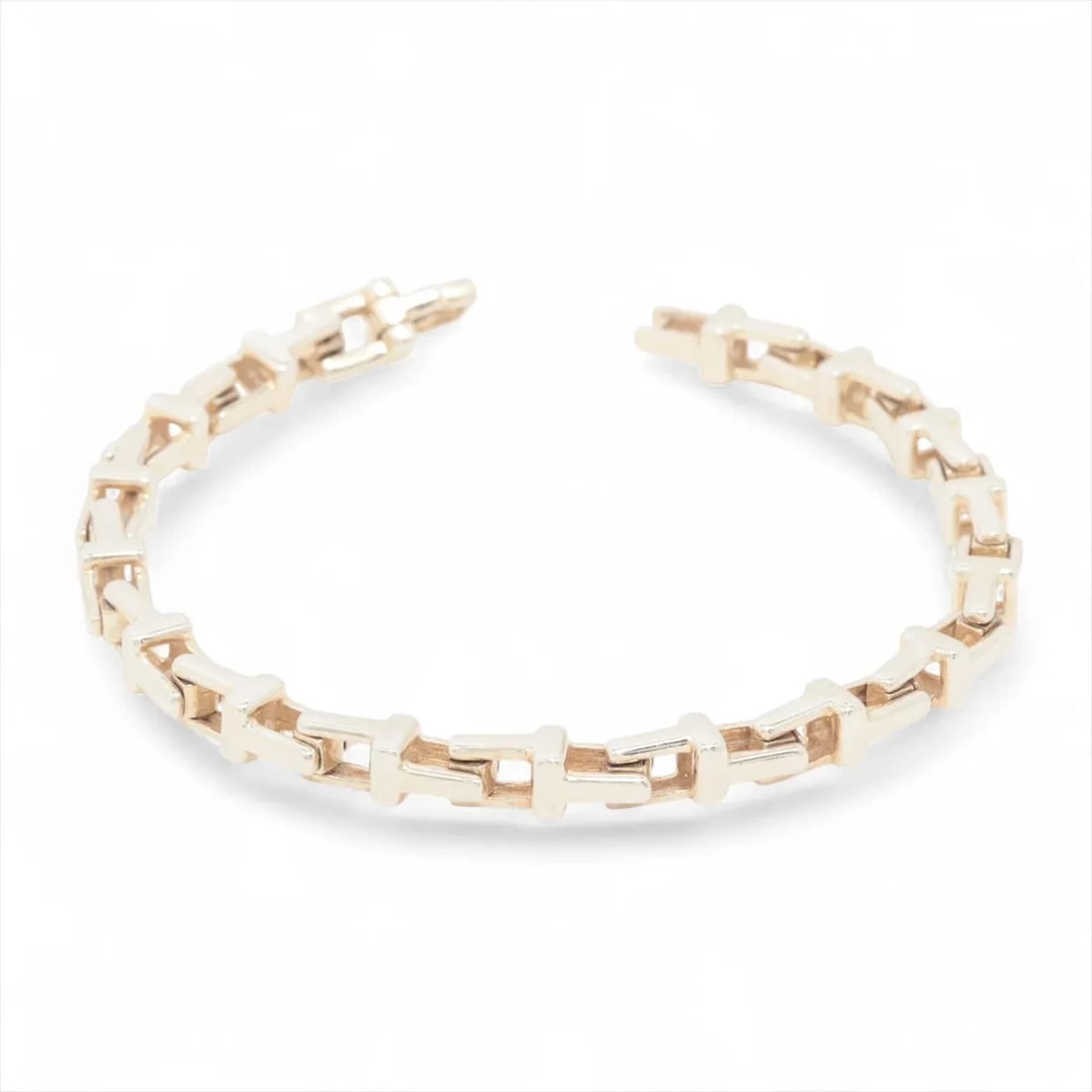 TIFFANY T NARROW CHAIN BRACELET 925: Tiffany T narrow Chain Bracelet 925 Brand: Tiffany Type: Bracelet Material: 925 Silver Color: Silver Size: Bracelet length:15 Accessories: None Accessories Notice: When purchasing pre-owned