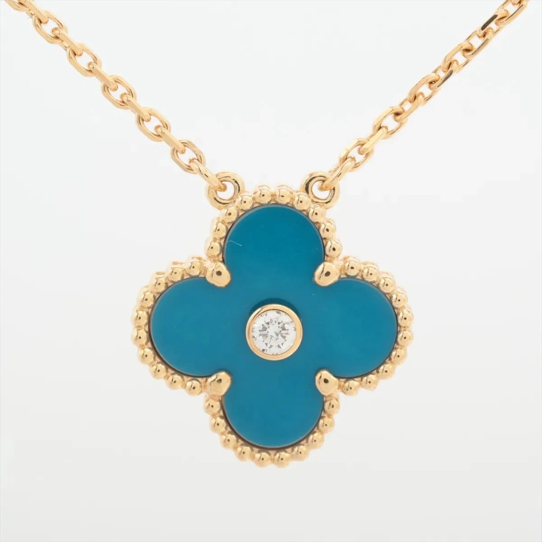 VAN CLEEF & ARPELS VINTAGE ALHAMBRA SABLE DIAMOND NECKLACE 750(YG): Van Cleef & Arpels Vintage Alhambra Sable diamond Necklace 750(YG) Brand: Van Cleef & Arpels Type: Necklace Material: 750(YG) Color: Yellow Gold Size: Chain length:42 Accessories: None