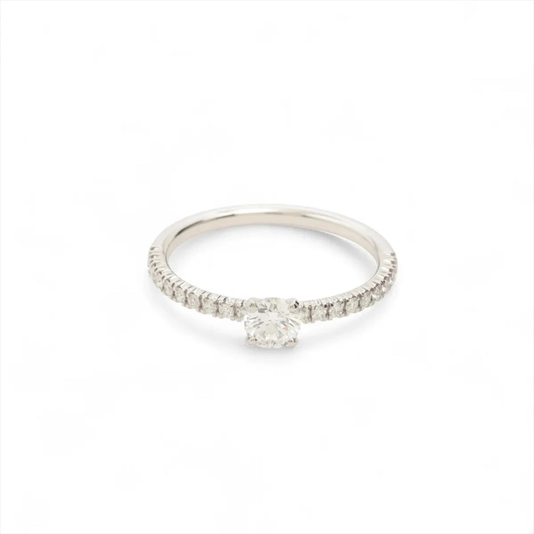 CARTIER ETINCELLE DE CARTIER HEART ETERNITY DIAMOND RING PT950: Cartier Etincelle De Cartier Heart Eternity diamond Ring Pt950 Brand: Cartier Type: Ring Material: Pt950 Color: Silver Size: 4 US Accessories: None Accessories Notice: When purchasing pre-