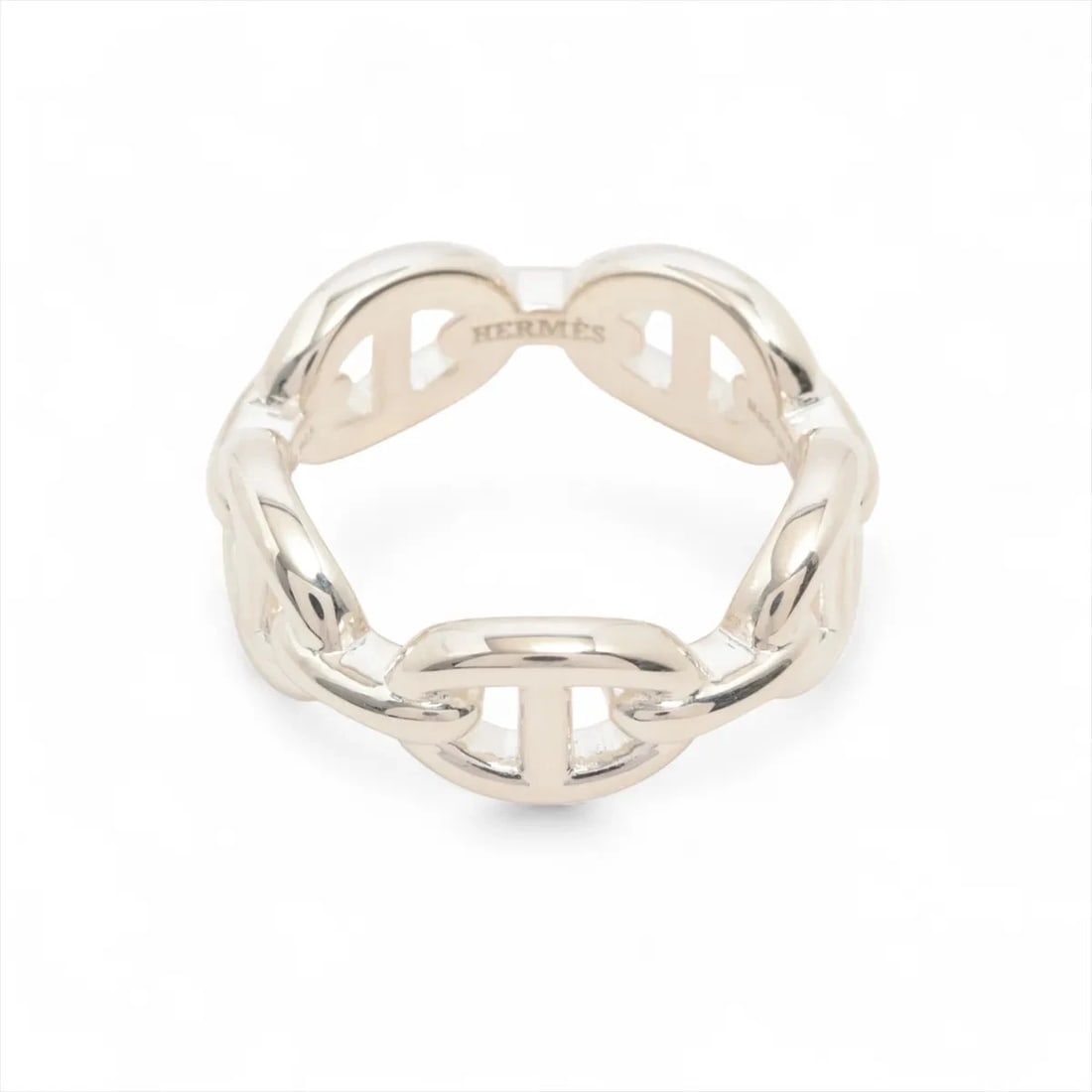 HERMÈS CHAÎNE D'ANCRE ENCHAINEE RING 925SILVER: Hermès Chaîne d'Ancre Enchainee Ring 925Silver Brand: Hermès Type: Ring Material: 925 Color: Silver Size: 5.5 - 5.75 US Accessories: None Accessories Notice: When purchasing pre-owned good