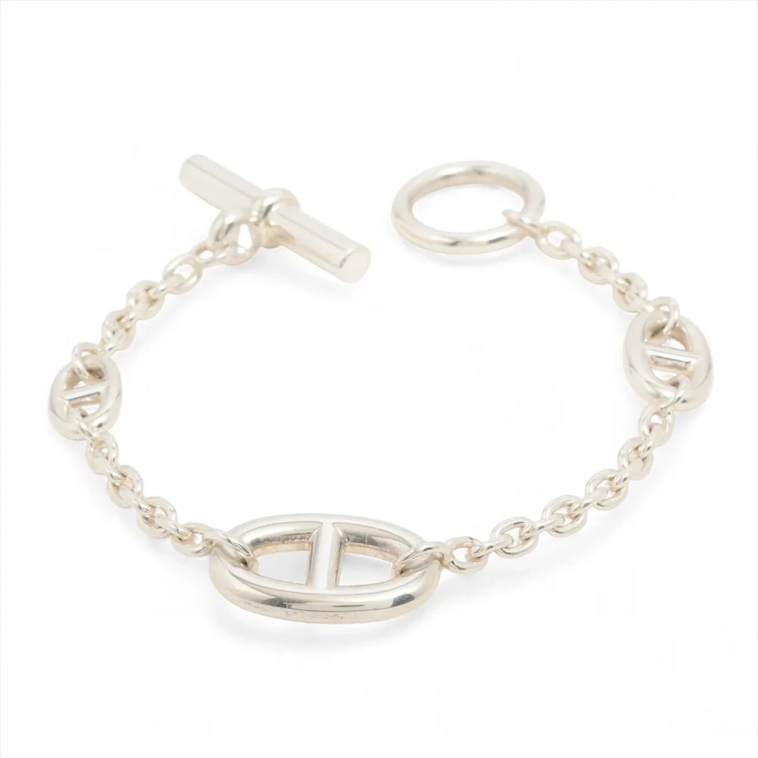 HERMÈS CHAÎNE D'ANCRE FARANDOLE BRACELET LG 925 SILVER: Hermès Chaîne d'Ancre Farandole Bracelet LG 925 Silver Brand: Hermès Type: Bracelet Material: 925 Color: Silver Size: Bracelet length:16 Accessories: None Accessories Notice: When purchasi
