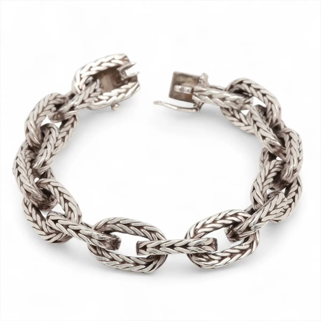 HERMÈS VENDOME BRACELET 925 SILVER VINTAGE: Hermès Vendome Bracelet 925 Silver Vintage Brand: Hermès Type: Bracelet Material: 925 Color: Silver Size: Bracelet length:16 Accessories: None Accessories Notice: When purchasing pre-owned