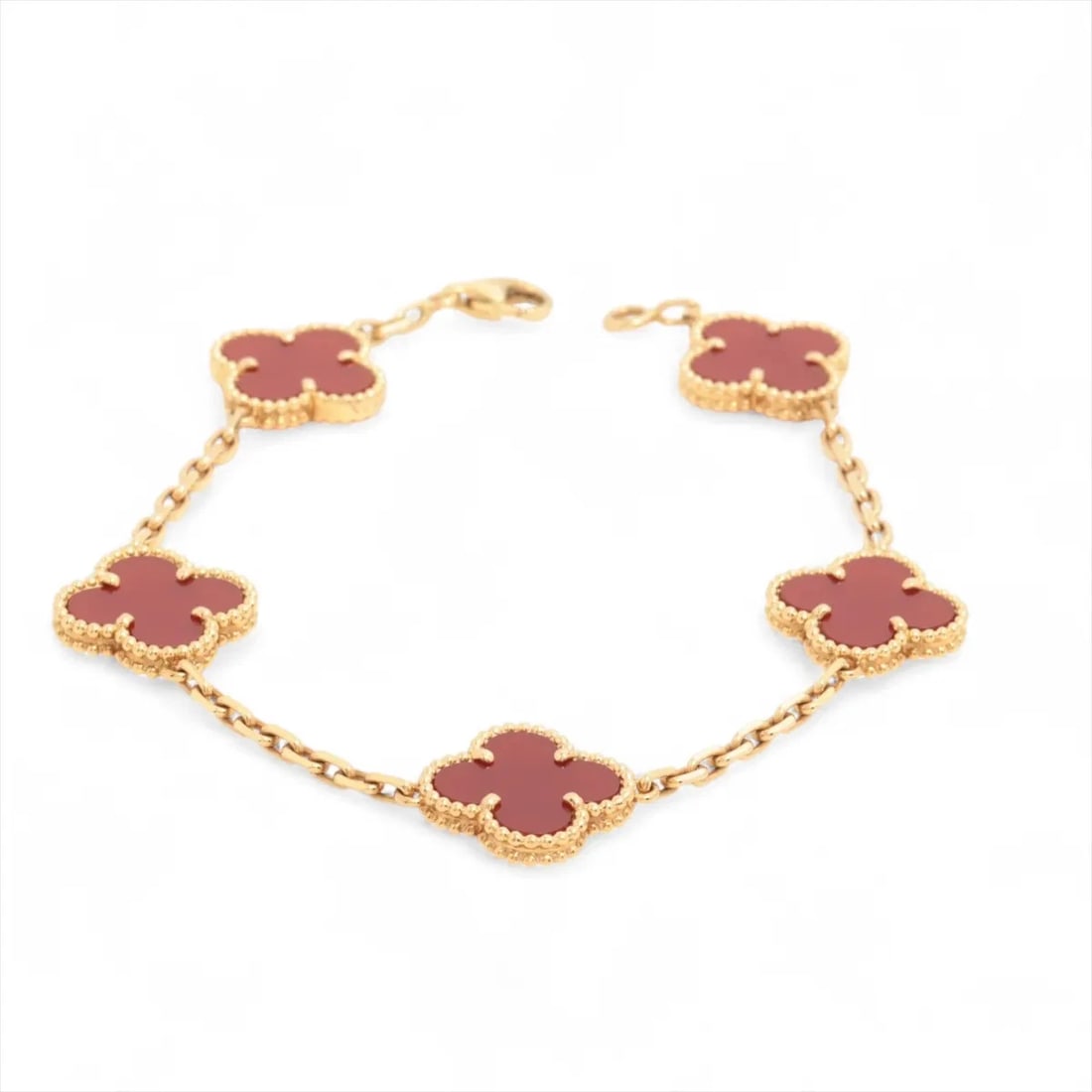 VAN CLEEF & ARPELS VINTAGE ALHAMBRA 5P CARNELIAN BRACELET 750(YG): Van Cleef & Arpels Vintage Alhambra 5P Carnelian Bracelet 750(YG) Brand: Van Cleef & Arpels Type: Bracelet Material: 750(YG) Color: Yellow Gold Size: Bracelet length:19.8 Accessories: None