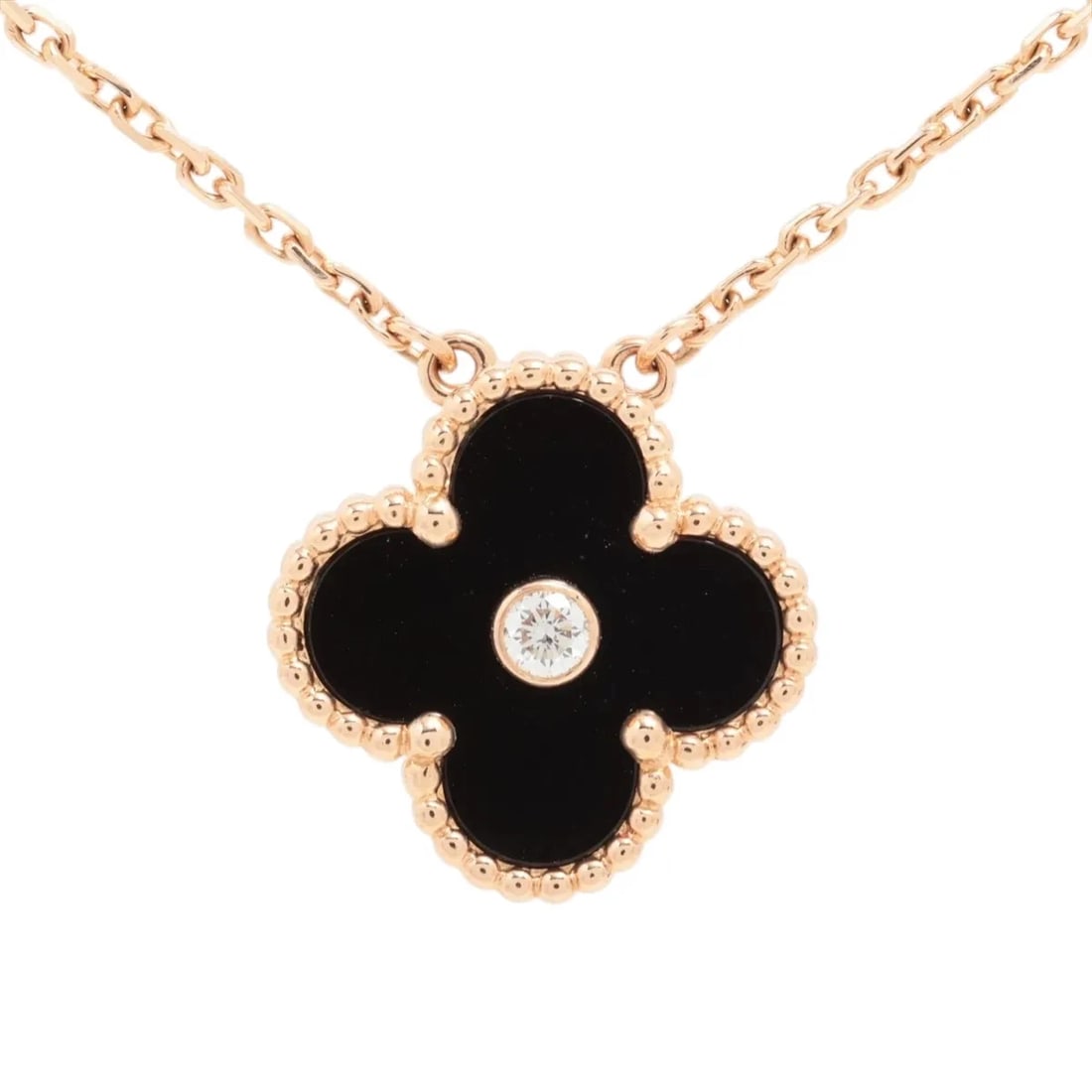 VAN CLEEF & ARPELS VINTAGE ALHAMBRA ONYX DIAMOND NECKLACE 750(PG): Van Cleef & Arpels Vintage Alhambra Onyx diamond Necklace 750(PG) Brand: Van Cleef & Arpels Type: Necklace Material: 750(PG) Color: Pink gold Size: Chain length:42.3 Accessories: None