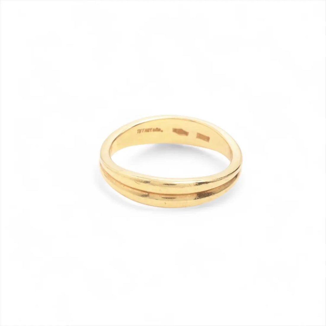 TIFFANY DOUBLE WAVE RING 750(YG): Tiffany double wave Ring 750(YG) Brand: Tiffany Type: Ring Material: 750(YG) Color: Yellow Gold Size: 4.5 - 4.75 US Accessories: None Accessories Notice: When purchasing pre-owned goods,