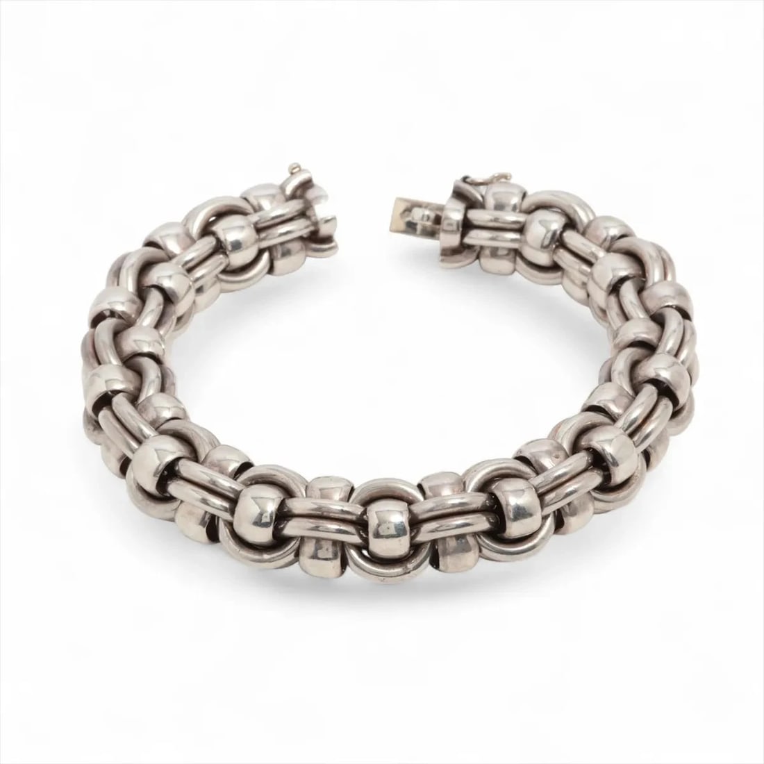HERMÈS VINTAGE BRACELET 925 SILVER: Hermès Vintage Bracelet 925 Silver Brand: Hermès Type: Bracelet Material: 925 Color: Silver Size: Bracelet length:16.5 Accessories: None Accessories Notice: When purchasing pre-owned goods