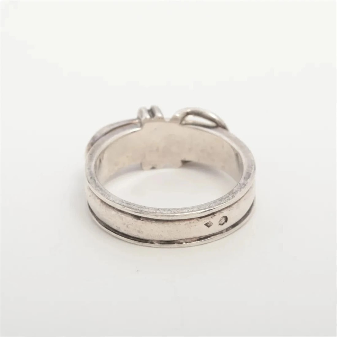 HERMÈS CENTURY CLORE RING 925 SILVER: Hermès Century clore Ring 925 Silver Brand: Hermès Type: Ring Material: 925 Silver Color: Silver Size: 6 US Accessories: None Accessories Notice: When purchasing pre-owned goods, please re