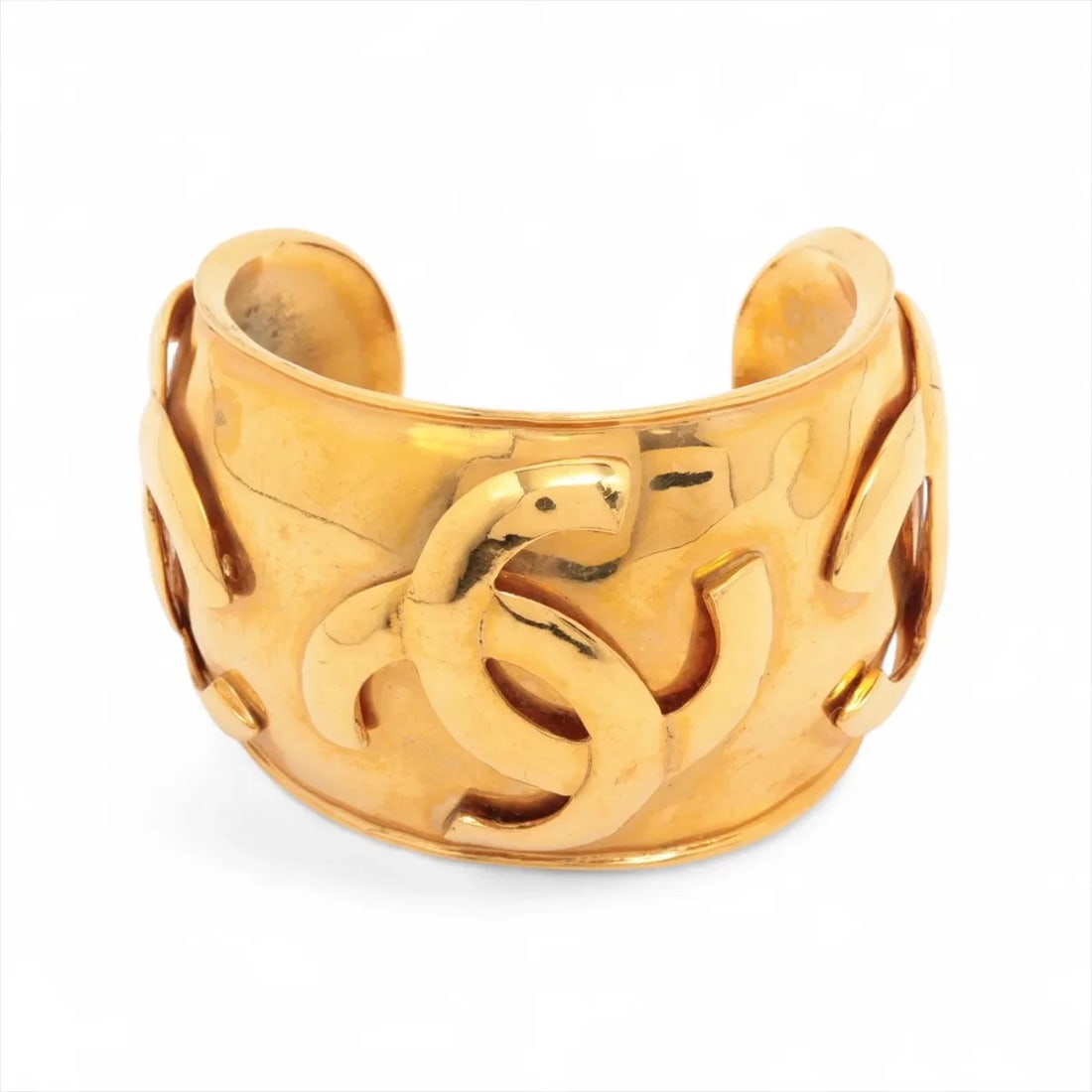 CHANEL COCO MARK BANGLE 925 GOLD: Chanel Coco Mark Bangle 925 Gold Brand: Chanel Type: Bracelet Material: 925 Silver Color: Silver Size: Bracelet length:16 Accessories: None Accessories Notice: When purchasing pre-owned go