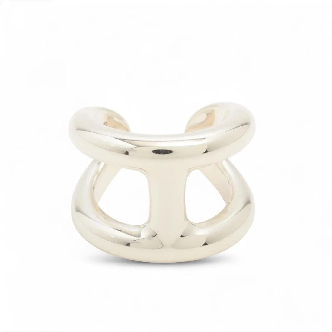 HERMES OSMOZ PM RING: Hermes Osmoz PM Ring Brand: Hermes Type/Style: Ring Material: 925, Color: Silver Size: 5.5 - 5.75 US Accessories: None Accessories Notice: When purchasing pre-owned goods, please refer to