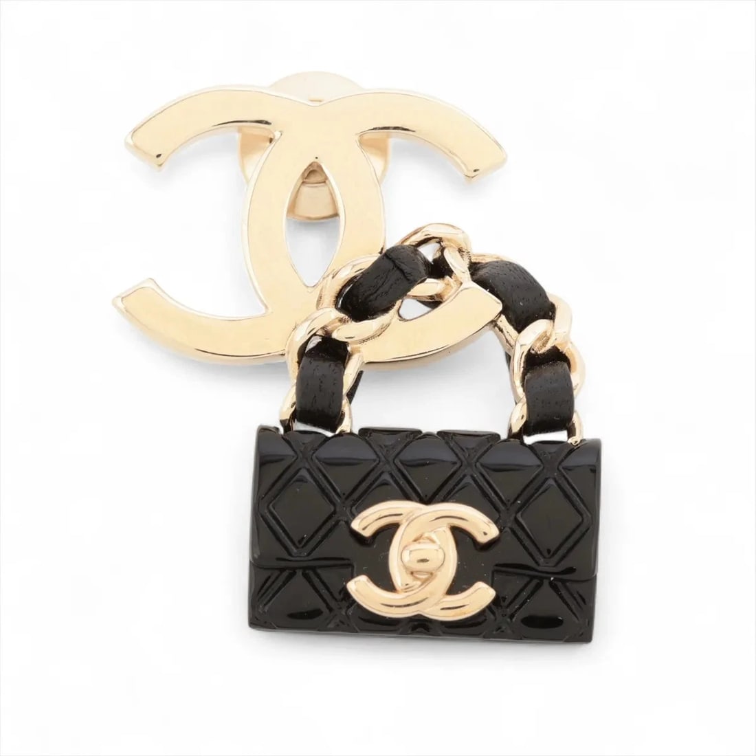 CHANEL COCO MARK MATELASSE B23P BROOCH RESIN: Chanel Coco Mark Matelasse B23P Brooch Resin Brand: Chanel Type/Style: Brooch Material: Resin x GP x leather, Color: Black×Gold Size: None Accessories: None Accessories Notice: When