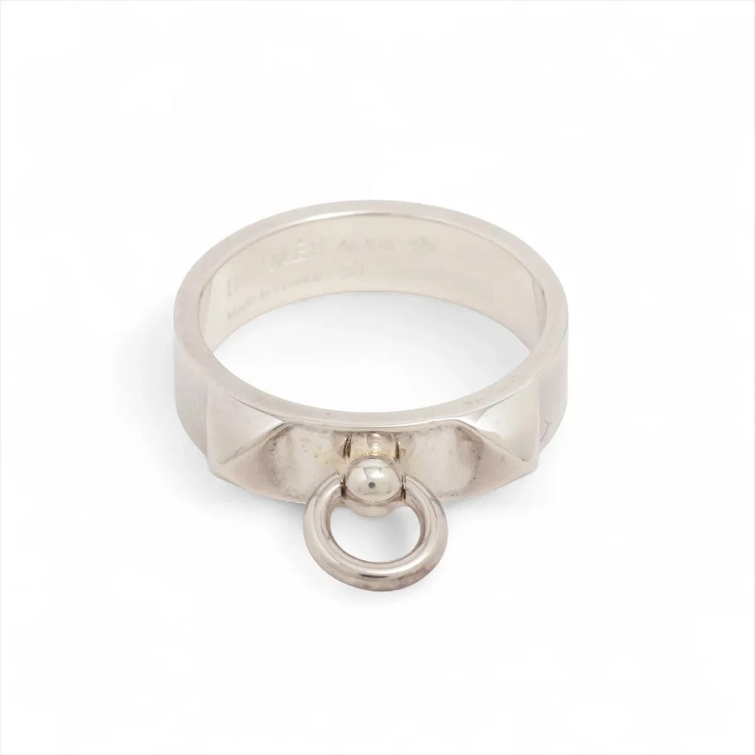 HERMES COLLIER DE CHIEN RING: Hermes Collier de Chien Ring Brand: Hermes Type/Style: Ring Material: 925, Color: Silver Size: 6 US Accessories: None Accessories Notice: When purchasing pre-owned goods, please refer to t