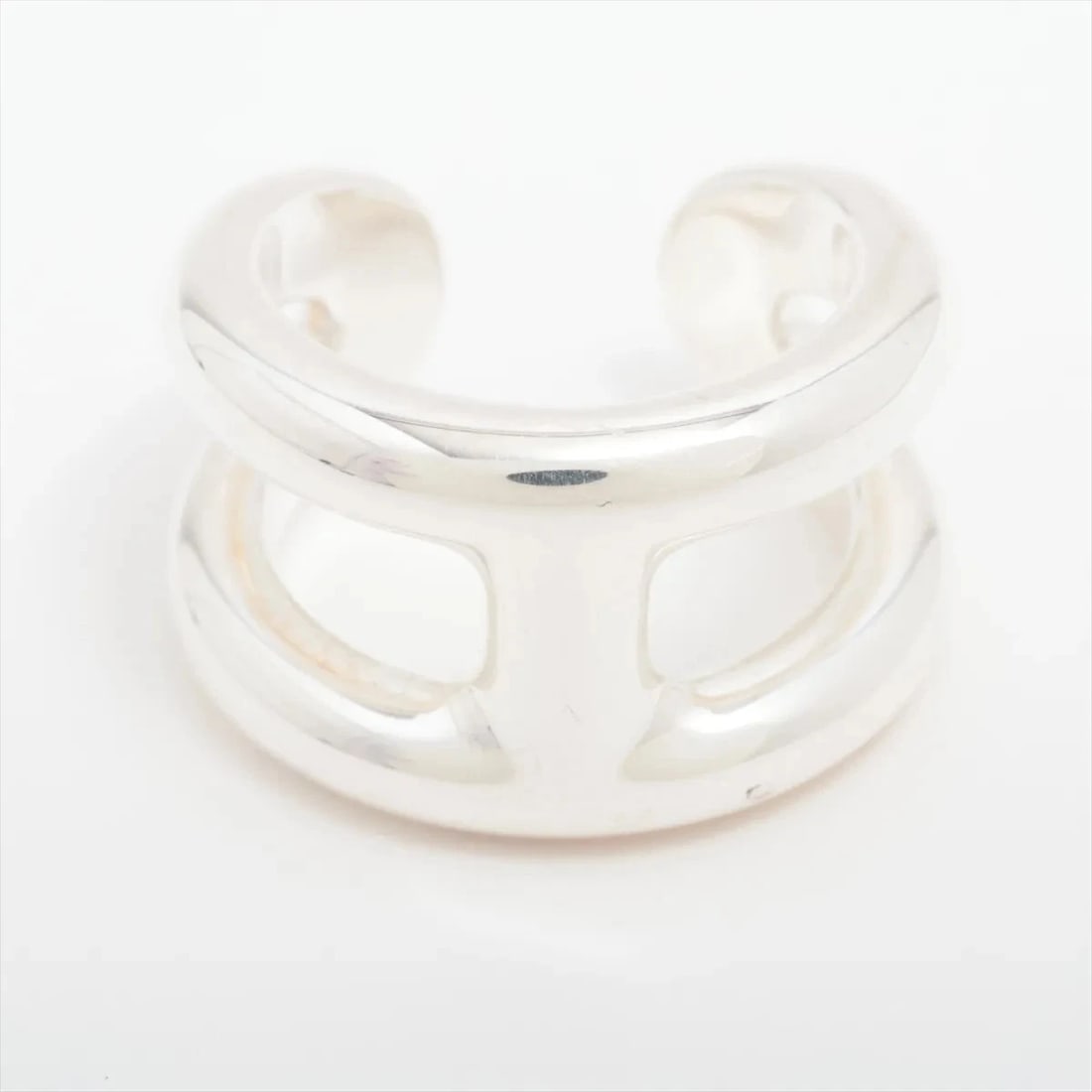 HERMES OSMOZ PM RING 925 SILVER: Hermes Osmoz PM Ring 925 Silver Brand: Hermes Type/Style: Ring Material: 925, Color: Silver Size: 5.5 - 5.75 US Accessories: None Accessories Notice: When purchasing pre-owned goods, please
