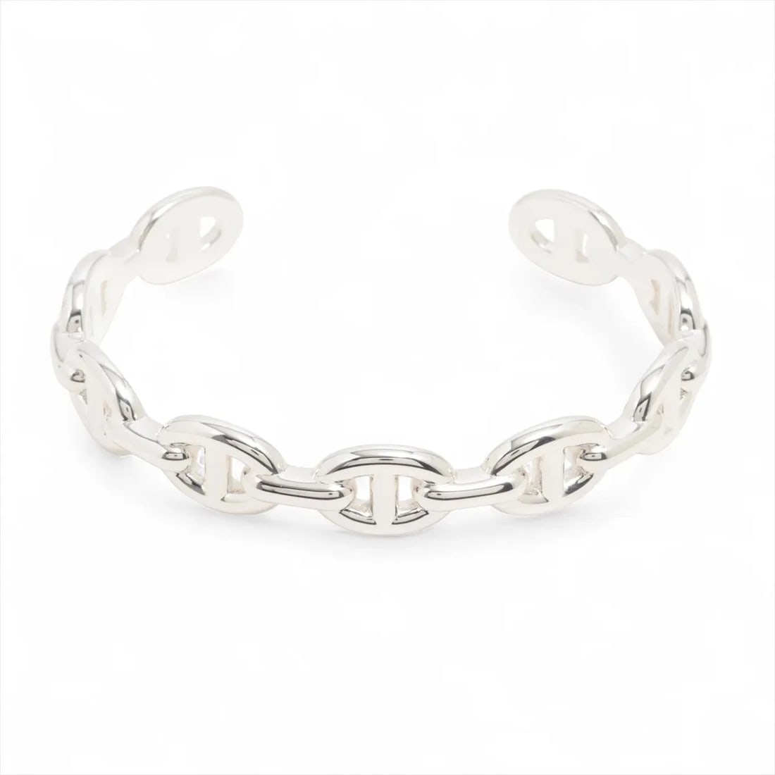 HERMES CHAINE D'ANCRE ENCHAINEE BANGLE: Hermes Chaine d'Ancre Enchainee Bangle Brand: Hermes Type/Style: Bracelet Material: 925, Color: Silver Size: Bracelet length:15 Accessories: None Accessories Notice: When purchasing pre-owned