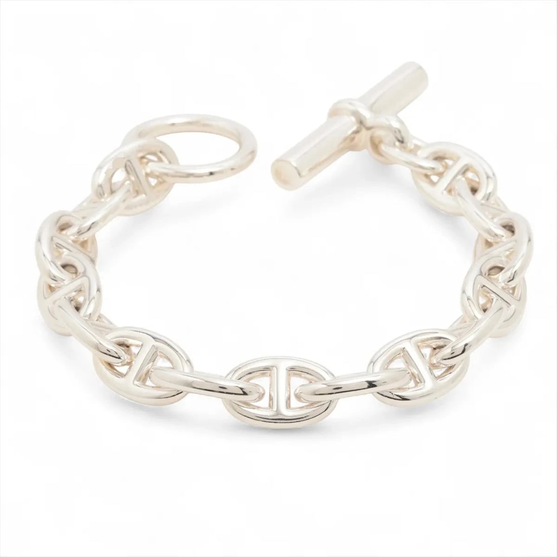 HERMES CHAINE D'ANCRE PM BRACELET: Hermes Chaine d'Ancre PM Bracelet Brand: Hermes Type/Style: Bracelet Material: 925, Color: Silver Size: Bracelet length:12 Accessories: None Accessories Notice: When purchasing pre-owned
