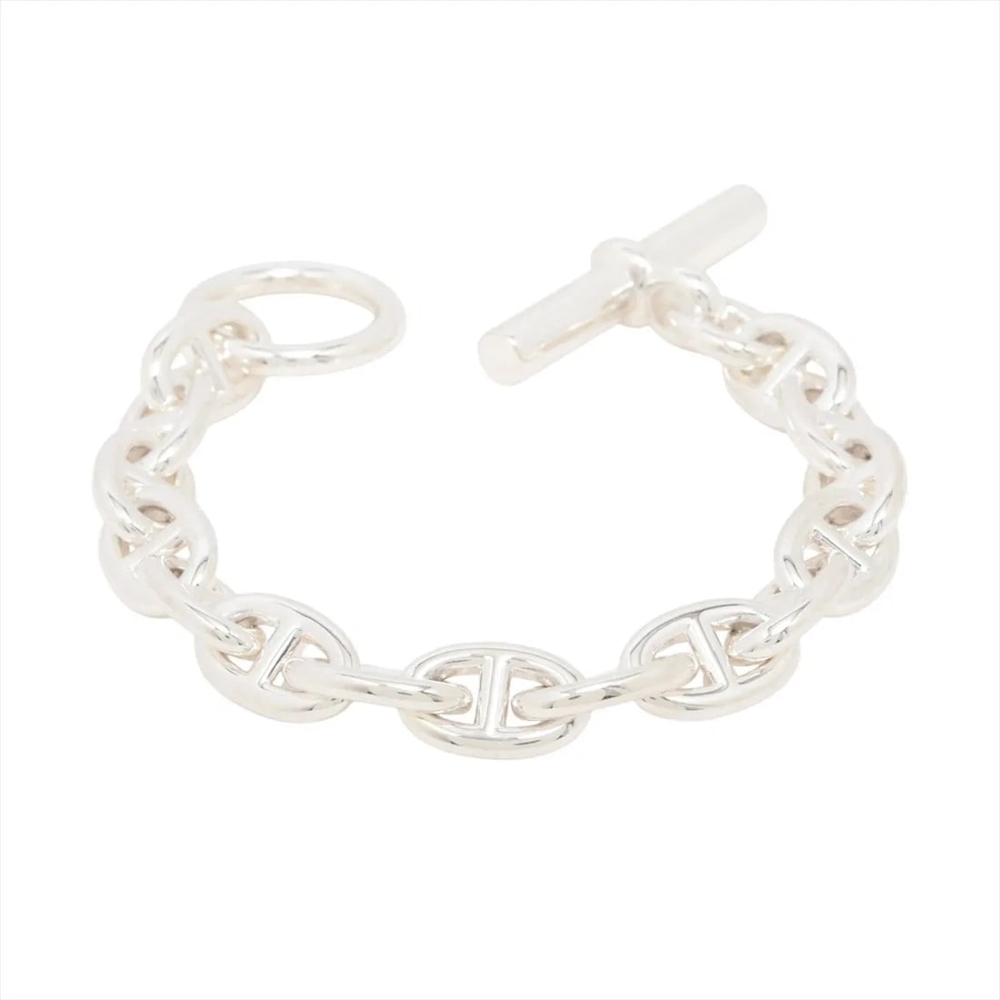 HERMES CHAINE D'ANCRE PM BRACELET: Hermes Chaine d'Ancre PM Bracelet Brand: Hermes Type/Style: Bracelet Material: 925, Color: Silver Size: Bracelet length:12.5 Accessories: None Accessories Notice: When purchasing pre-owned