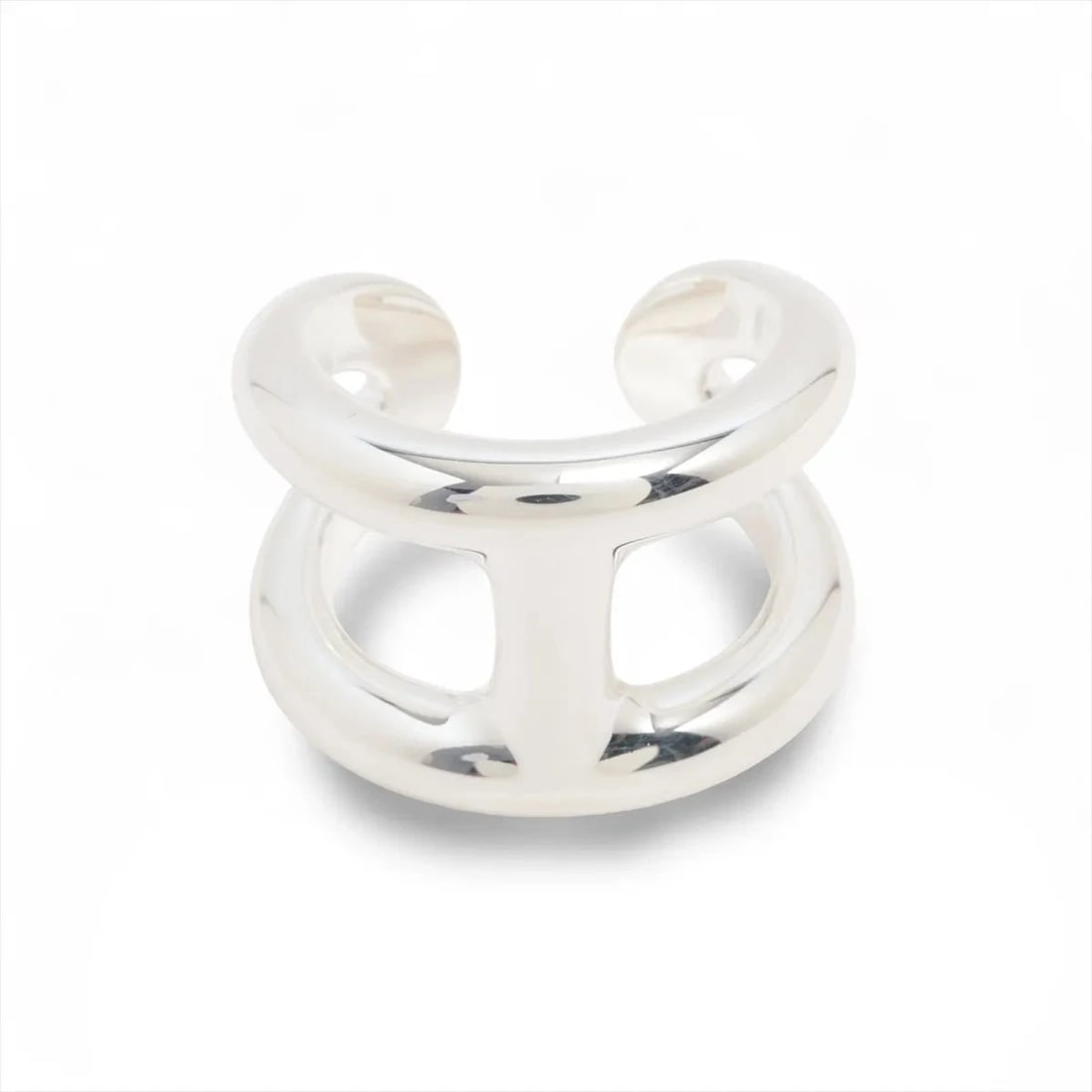 HERMES OSMO'S GM RING: Hermes Osmo's GM Ring Brand: Hermes Type/Style: Ring Material: 925, Color: Silver Size: 6.75 - 7 US Accessories: None Accessories Notice: When purchasing pre-owned goods, please refer to the