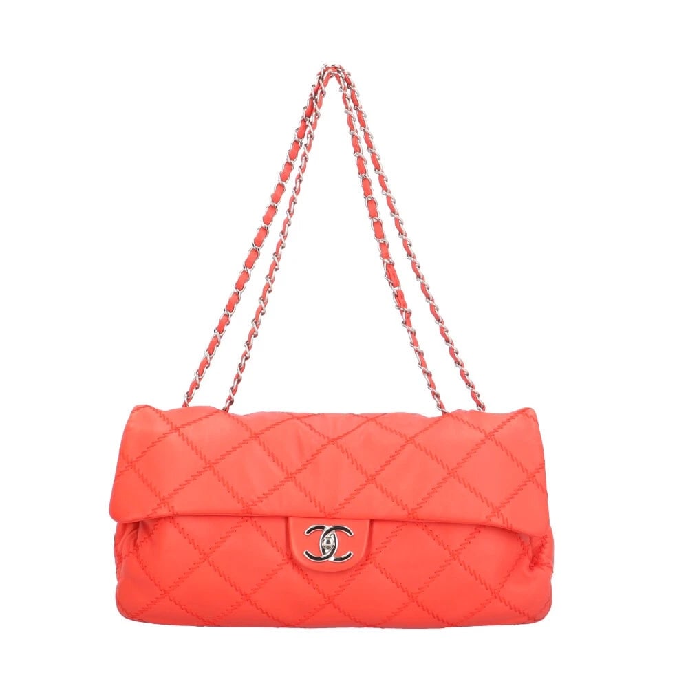 CHANEL SHOULDER BAG CROSS BODY LEATHER: CHANEL Shoulder Bag Cross Body leather Brand: CHANEL Type: Shoulder Bag Material/Exterior Material: leather Color/Exterior Color: Red Size: W13.8 x H7.1 x D2.2inch Shoulder:24.8inch 