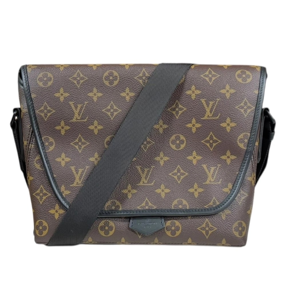 LOUIS VUITTON SHOULDER BAG MONOGRAM: LOUIS VUITTON Shoulder Bag Monogram Brand: LOUIS VUITTON Type: Shoulder Bag Material/Exterior Material: Monogram macacer Color/Exterior Color: Brown / black Size: W9.8 x H8.7 x D2.8inch Shoulder:2