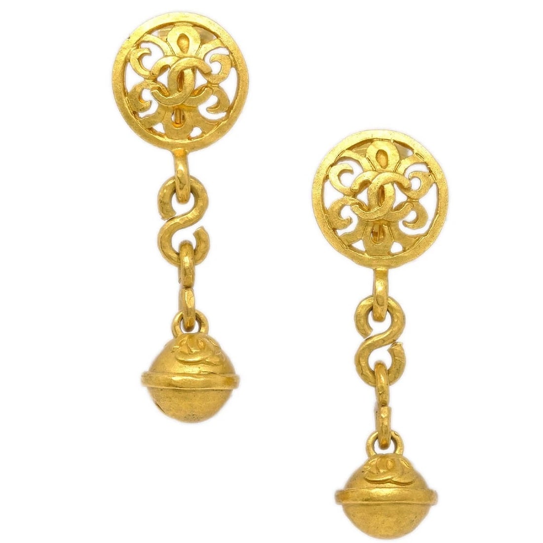 CHANEL DANGLE BELL EARRINGS CLIP-ON GOLD: Chanel Dangle Bell Earrings Clip-On Gold Brand: CHANEL Type/Style: Earrings Material: Gold Plated, Color: Gold Size: W 1.7 x H 5.0 cm Accessories: None Accessories Notice: When purchasing