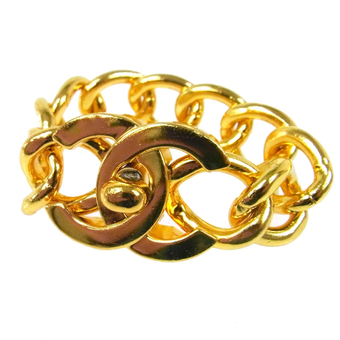 CHANEL CC TURNLOCK CHAIN BRACELET GOLD: Chanel CC Turnlock Chain Bracelet Gold Brand: Chanel Type/Style: Bracelet Material: Gold-tone, Color: Gold Size: Inner circumference : 18.0 cm Charm : W 3.8 x H 3.0 cm Accessories: None