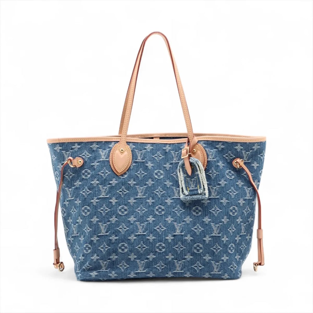 LOUIS VUITTON MONOGRAM DENIM NEVERFULL MM BLUE: Louis Vuitton Monogram denim Neverfull MM Blue Brand: Louis Vuitton Type: Tote bag Material: None Color: Blue Size: Height:11.2inch Length:12.8inch Depth:6.1inch Handle height:8.1inch Accessories