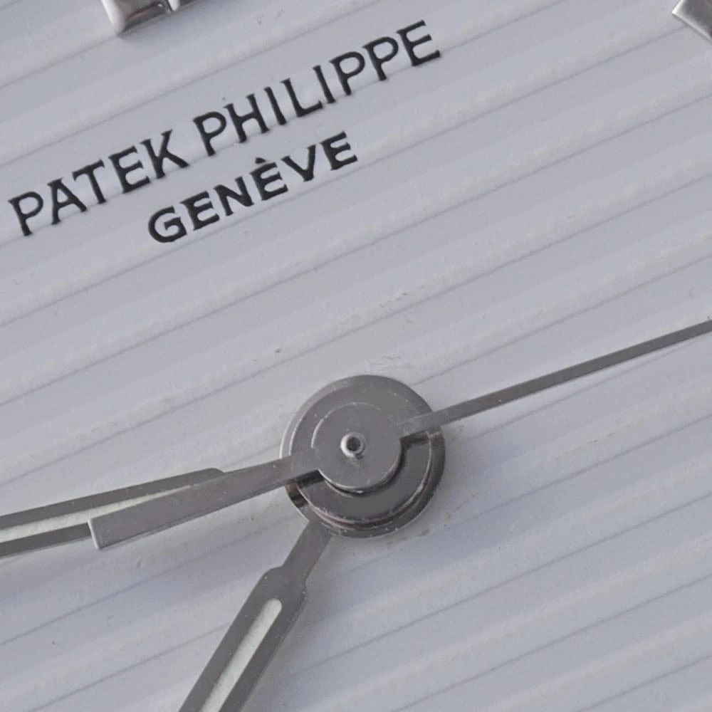 PATEK PHILIPPE NAUTILUS - 7