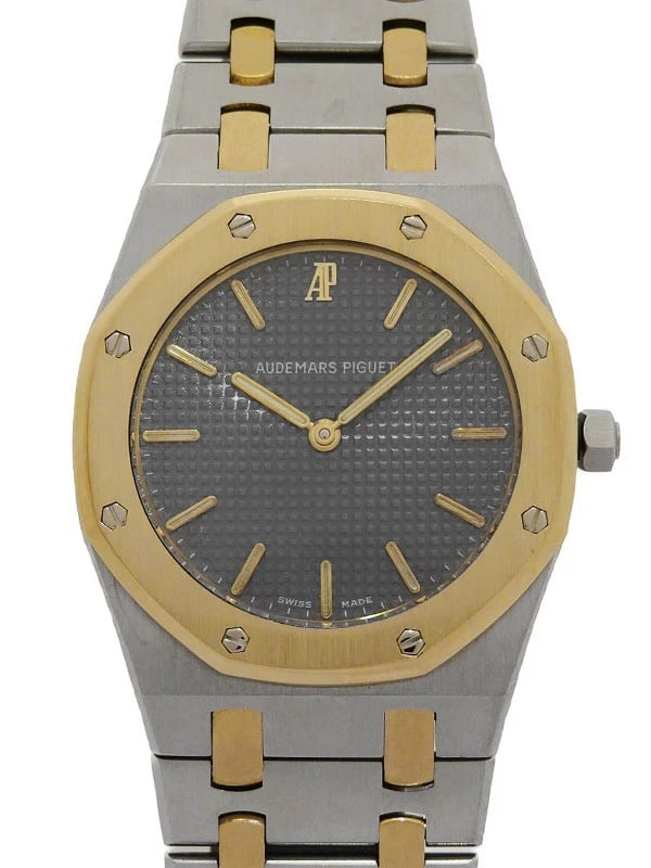 AUDEMARS PIGUET ROYAL OAK GRAY WATCH: AUDEMARS PIGUET Royal Oak Gray Watch Brand: AUDEMARS PIGUET Type: Wristwatch Material: Band MaterialN/A, Band MaterialN/A, Case MaterialCase MaterialN/A Color: gray Size: Wrist Size17.5cm, Case Si