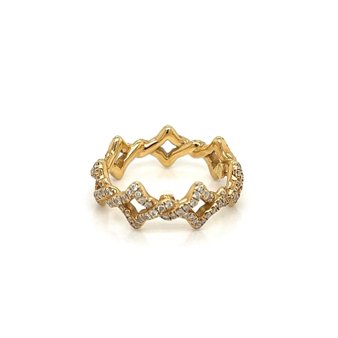 DAVID YURMAN VENETIAN QUATREFOIL BAND RING: David Yurman Venetian Quatrefoil Band Ring Brand: David Yurman Type: Ring Material: 18k yellow gold Color: yellow gold Size: 3 US Accessories: None Accessories Notice: When purchasing