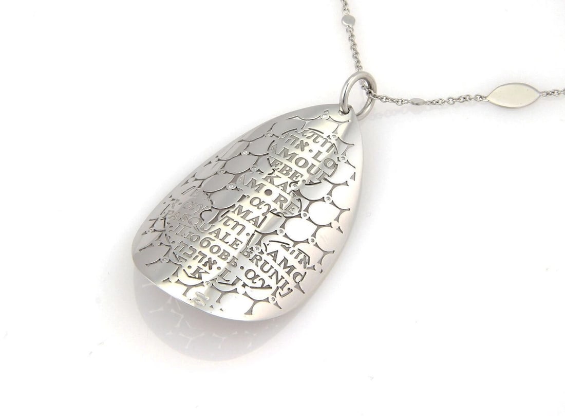 PASQUALE BRUNI CRUISE PENDANT NECKLACE: Pasquale Bruni Cruise Pendant Necklace Brand: Pasquale Bruni Type: Necklace Material: 18k white gold. Color: white Size: Measurements: Chain is 24" long. Pendant is 60mm long x 32mm wide. 