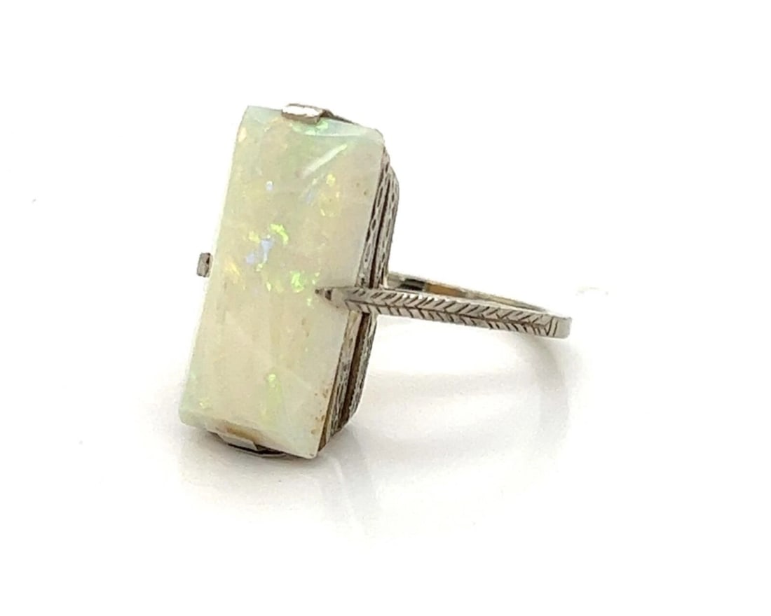 OPAL SOLITAIRE 18K WHITE GOLD RING - 2
