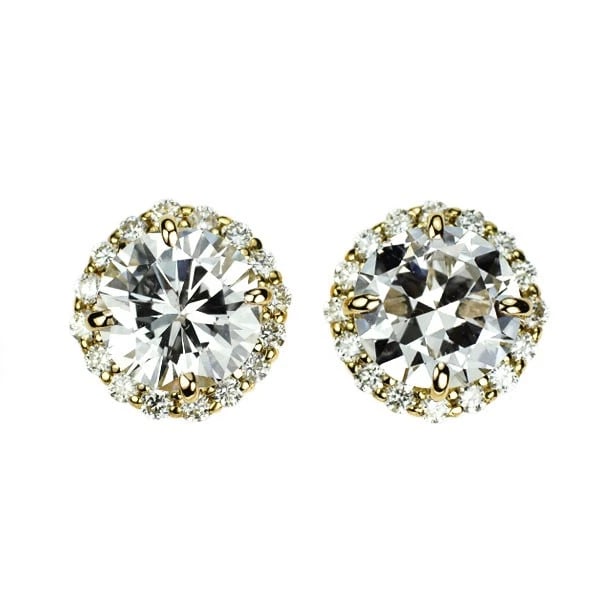 BRAND NEW K18YG DIAMOND EARRINGS: Brand New K18YG Diamond Earrings Brand: None Type/Style: piercing Material: Metal Purity K18, Metal Gold, Main Stone/Creation Natural Color: None Size: Length/Width/Diameter8.3 Accessories: None