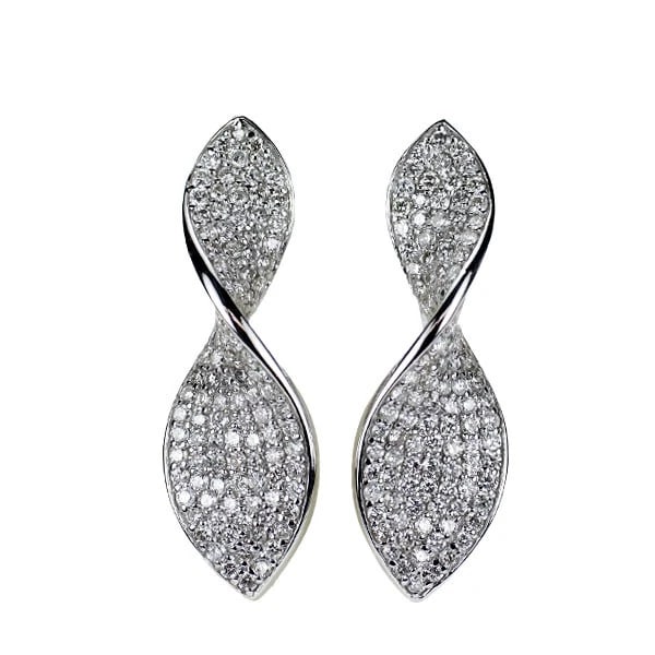 K18WG PAVÉ DIAMOND EARRING: K18WG pavé diamond earring Brand: None Type/Style: earring Material: Metal Purity K18, Metal Gold, Main Stone/Creation Natural Color: White Gold Size: None Accessories: None Accessories No