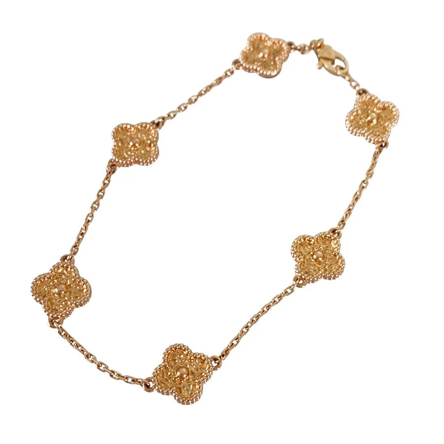 VAN CLEEF & ARPELS SWEET ALHAMBRA 6 MOTIFS ROSE GOLD BRACELET: Van Cleef & Arpels Sweet Alhambra 6 motifs Rose gold Bracelet Brand: Van Cleef & Arpels Type/Style: Bracelet Material: 18K Pink Gold, Color: Rose Gold Size: Motif size:9.3mm×9.3mm Wrist Size:17cm