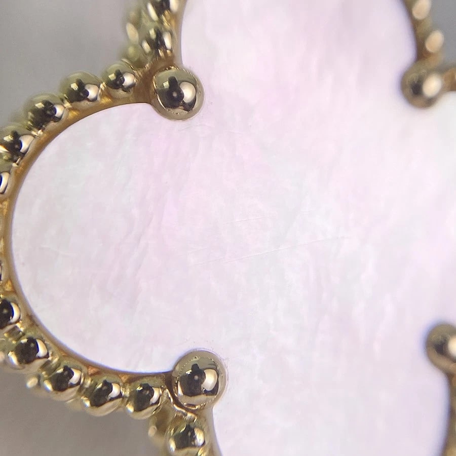 VAN CLEEF & ARPELS MAGIC ALHAMBRA YELLOW GOLD SHELL RING - 6