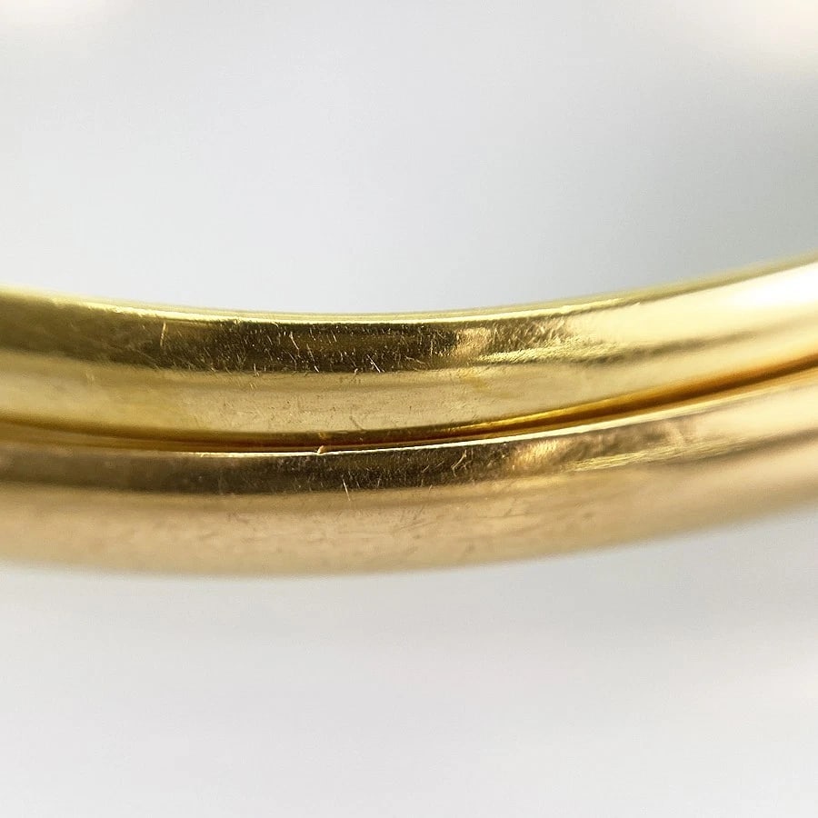 CARTIER TRINITY YELLOW GOLD BANGLE - 8