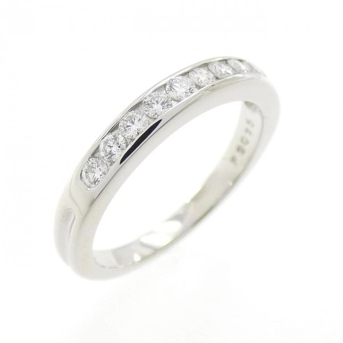 TIFFANY & CO. HALF CIRCLE CHANNEL SETTING RING: Tiffany & Co. Half Circle Channel Setting Ring Brand: Tiffany & Co. Type/Style: Ring Material: Metal Purity Pt950, Metal Platinum, Main Stone/Creation Natural Color: Platinum Size: US 4 Accessori