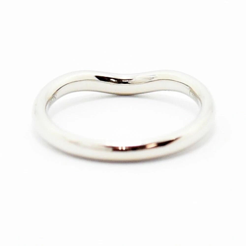 TIFFANY & CO. PERETTI DIAMOND CURVED PT950 RING: Tiffany & Co. Peretti Diamond Curved PT950 Ring Brand: Tiffany & Co. Type/Style: Ring Material: Metal Purity Pt950, Metal Platinum, Main Stone/Creation Natural Color: Platinum Size: US 4-4.5 Acce