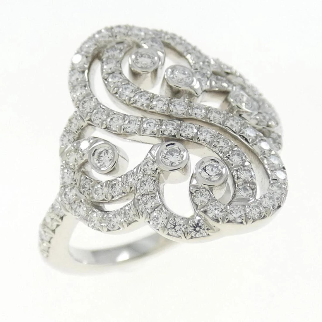 TIFFANY & CO. ENCHANT DOUBLE HEART DIAMOND: Tiffany & Co. Enchant Double Heart Diamond Brand: Tiffany & Co. Type/Style: Ring Material: Metal Purity Pt950, Metal Platinum, Main Stone/Creation Natural Color: Platinum Size: US 4.5 Accessories