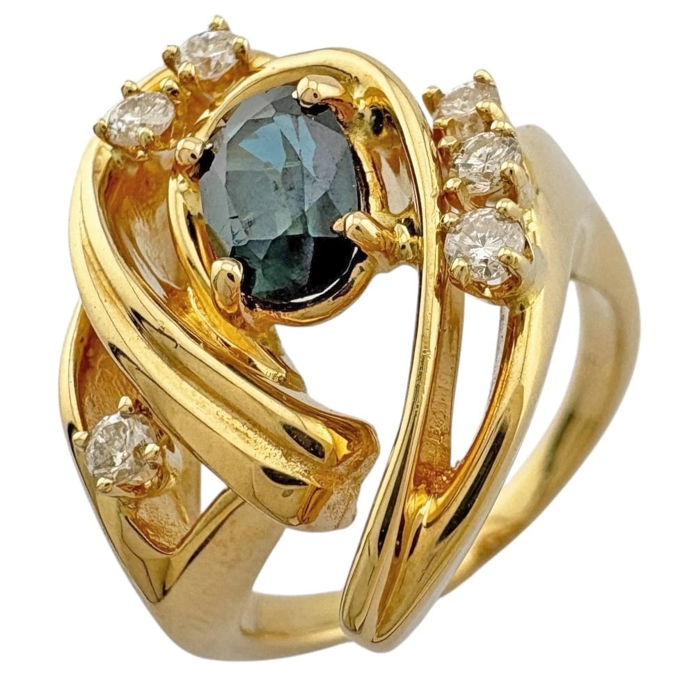 RING K18 YELLOW GOLD SAPPHIRE DIAMOND: Ring K18 yellow gold sapphire diamond Brand: Unbranded Type/Style: Ring Material: K18 yellow gold, Main Stone/Creation sapphire Color: gold Size: US 6 1/2 Accessories: None Accessories