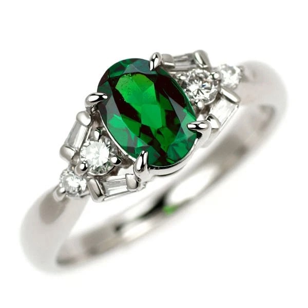 PT900 GREEN GARNET DIAMOND RING: Pt900 green garnet diamond ring Brand: None Type/Style: Ring Material: Metal Purity 900, Metal Platinum, Main Stone/Creation garnet Color: Platinum Size: 5.5 - 5.75 US Accessories: None