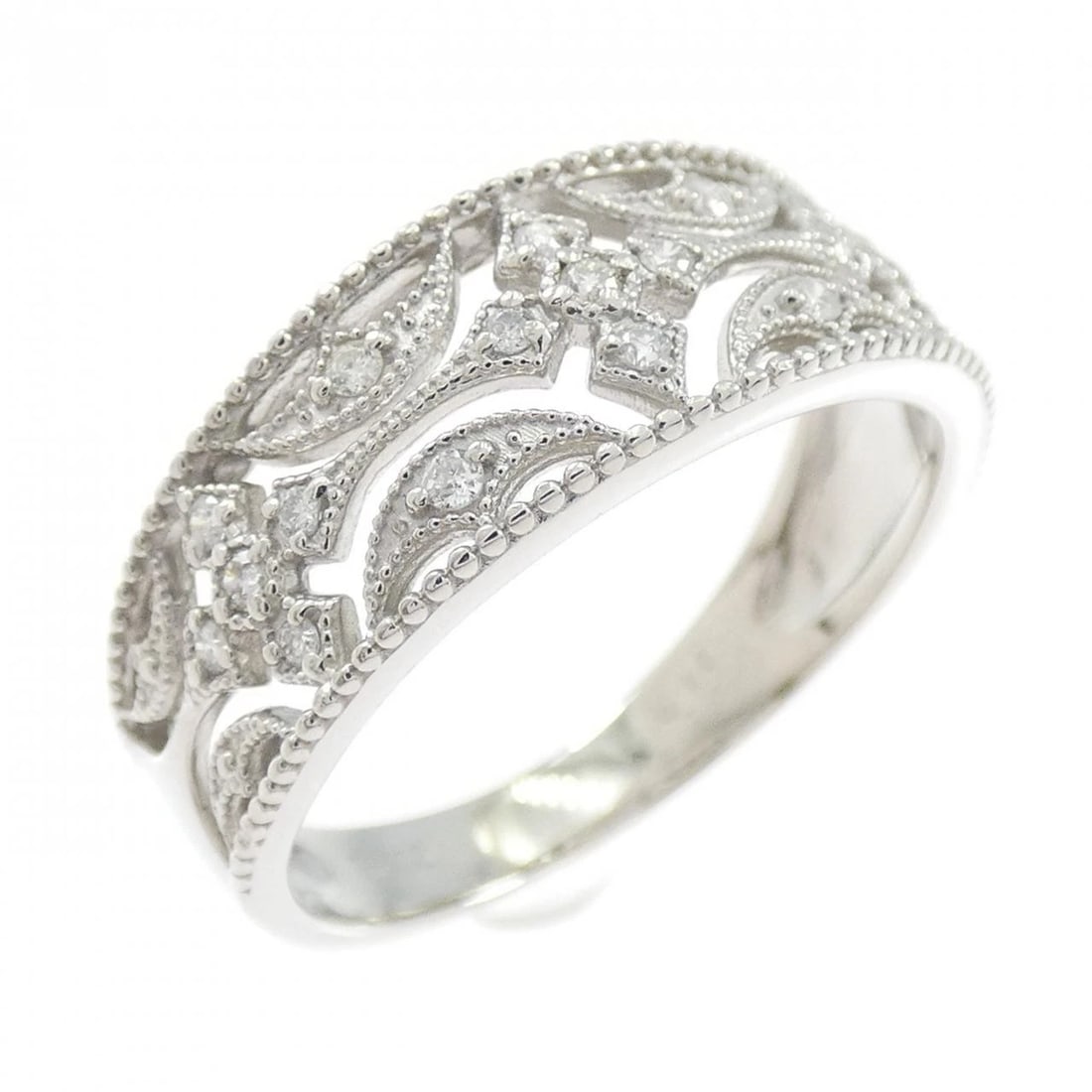 PT900 DIAMOND RING: PT900 Diamond Ring Brand: Unbranded Type: Diamond Ring Material: PT900, Main Stone/Creation Natural Color: platinum Size: US 6 Accessories: None Accessories Notice: When purchasing pre-owned