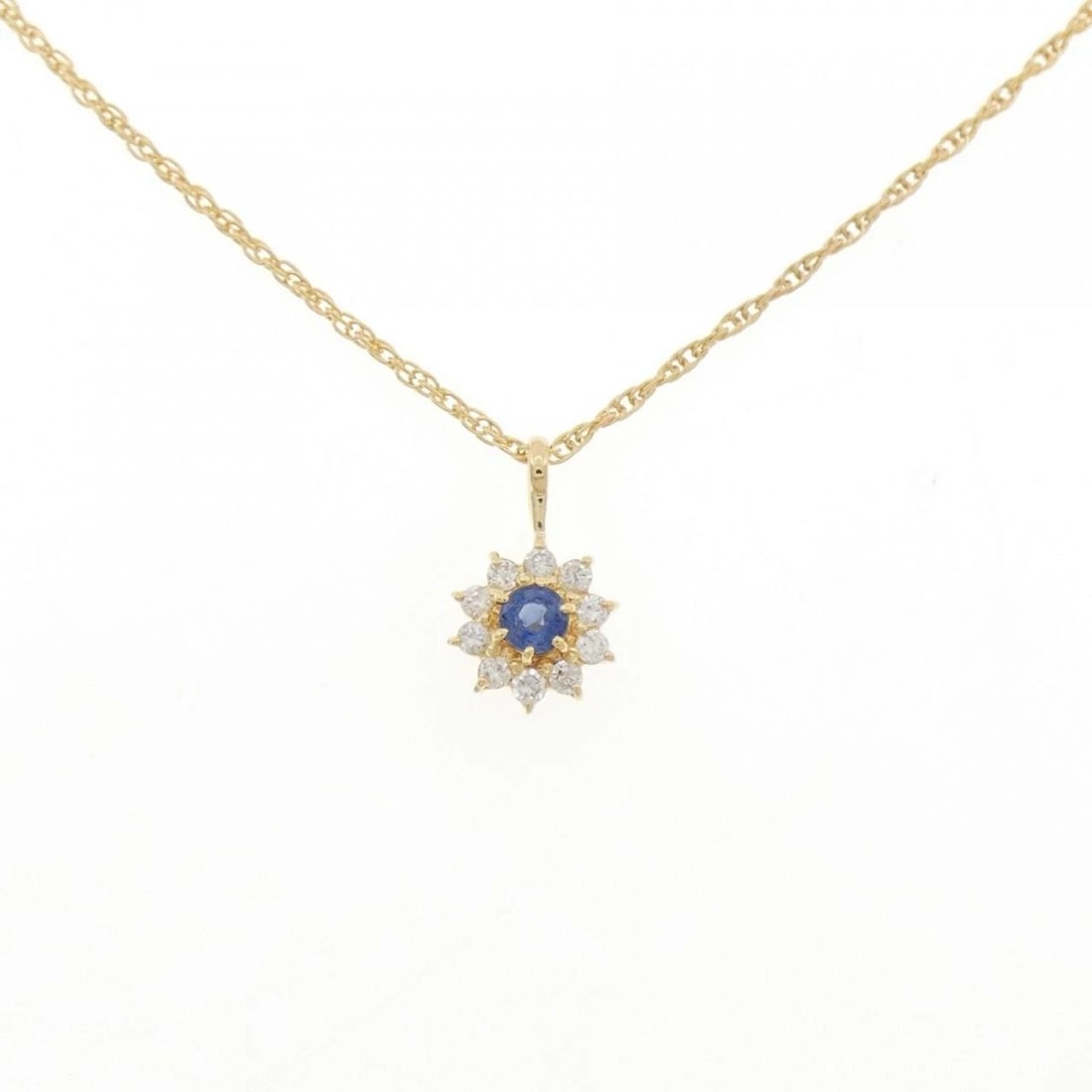 K18YG SAPPHIRE NECKLACE: K18YG Sapphire Necklace Brand: Unbranded Type: Sapphire Necklace Material: K18YG, Main Stone/Creation SapphireSecondary Stone Natural Color: Yellow Gold Size: 40cmActual SizePendant length