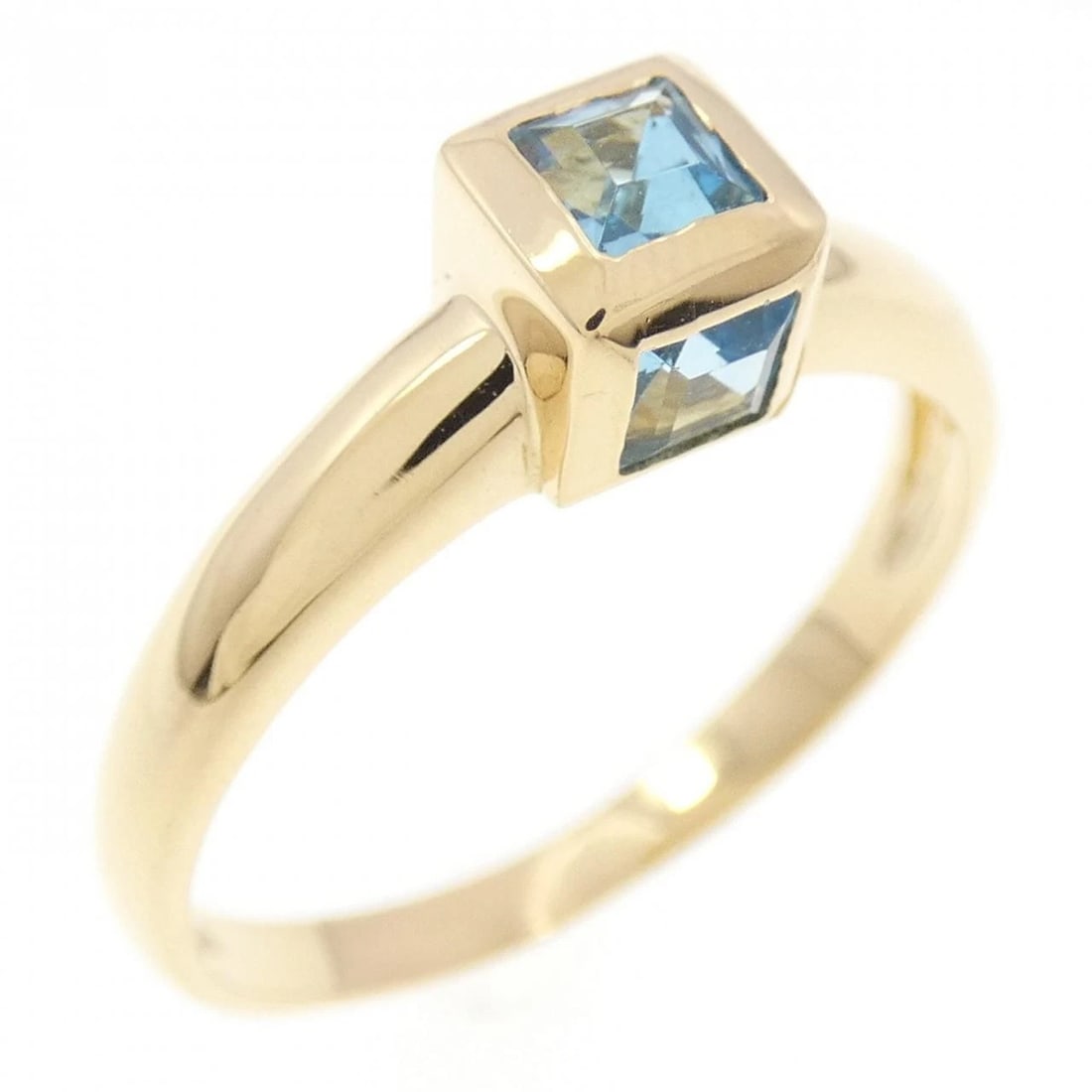 18K YELLOW GOLD BLUE TOPAZ RING: 18K Yellow Gold Blue Topaz Ring Brand: Unbranded Type: Blue Topaz Ring Material: K18YG, Main Stone/Creation Blue Topaz Color: Yellow Gold Size: US 6 1/2 Accessories: None Accessories Notice: