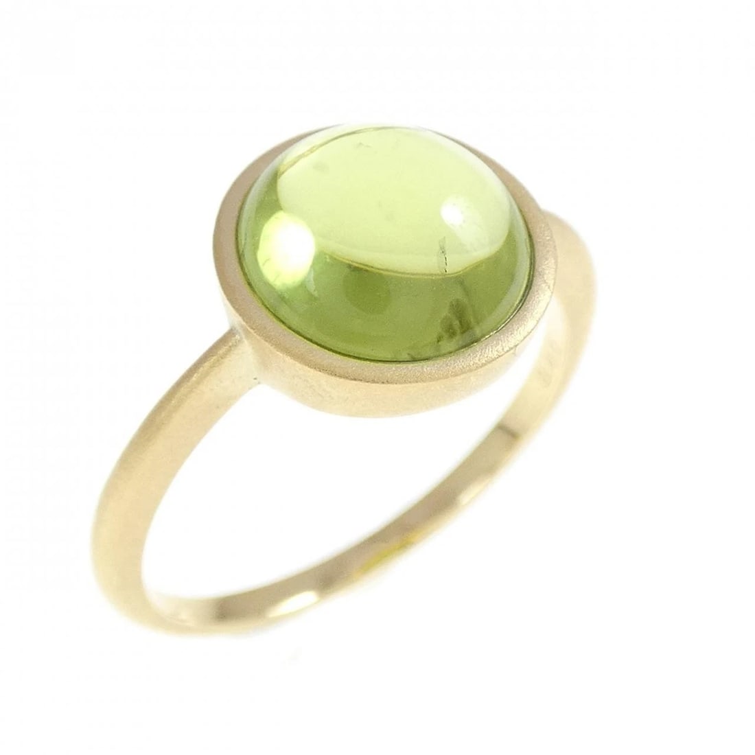 K18YG PERIDOT RING: K18YG Peridot Ring Brand: Unbranded Type: Peridot Ring Material: K18YG, Main Stone/Creation Peridot Color: Yellow Gold Size: US 6 1/2 Accessories: None Accessories Notice: When purchasing