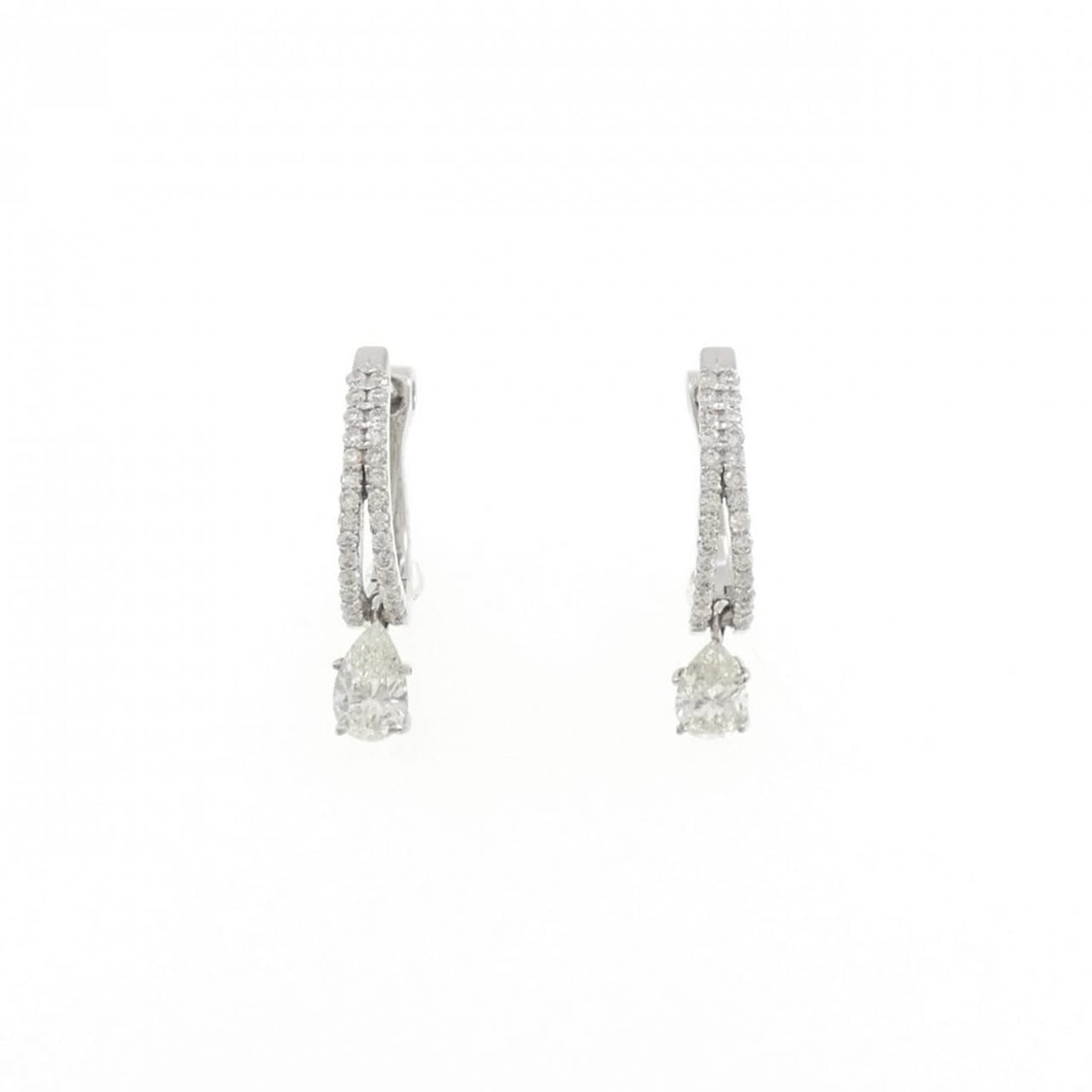 PT900 DIAMOND PIERCE: PT900 Diamond Pierce Brand: Unbranded Type: Diamond Pierce/Earring Material: Platinum900, Main Stone/Creation Natural Color: Platinum Size: Approx. length x width: 16.7mm x 3.4mm Accessories: