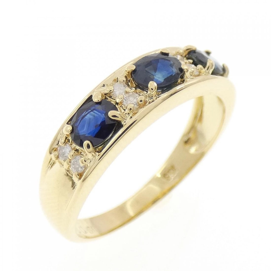 K18YG SAPPHIRE RING: K18YG Sapphire Ring Brand: Unbranded Type: Sapphire Ring Material: K18YG, Main Stone/Creation SapphireSecondary Stone Natural Color: Yellow Gold Size: US 5 3/4 Accessories: None Accessories
