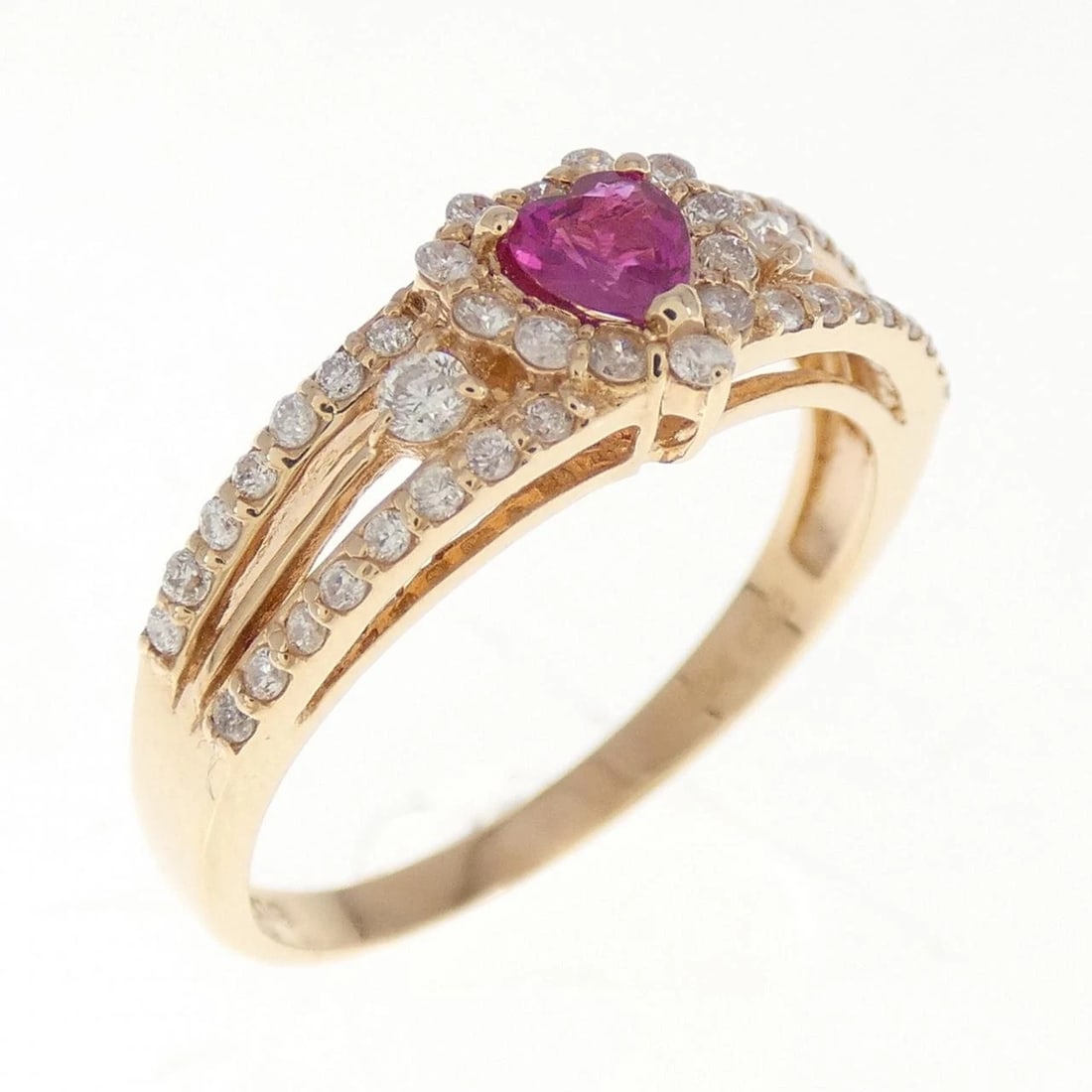 K18PG HEART RUBY RING: K18PG Heart Ruby Ring Brand: Unbranded Type: Ruby Ring Material: K18 Pink Gold, Main Stone/Creation Ruby Secondary Stone Natural Color: Pink Gold Size: US 6 1/4 Accessories: None Accessories